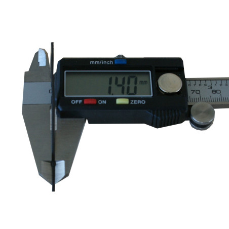 Pied à coulisse  en acier poli