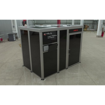 Cabine de soudage laser classe 4 - 3x2m avec porte à charnière